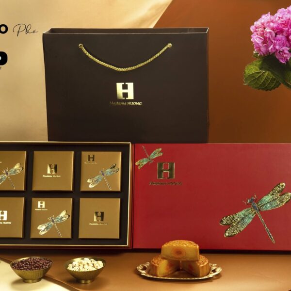 banh trung thu madame huong 2021 hang dao pho