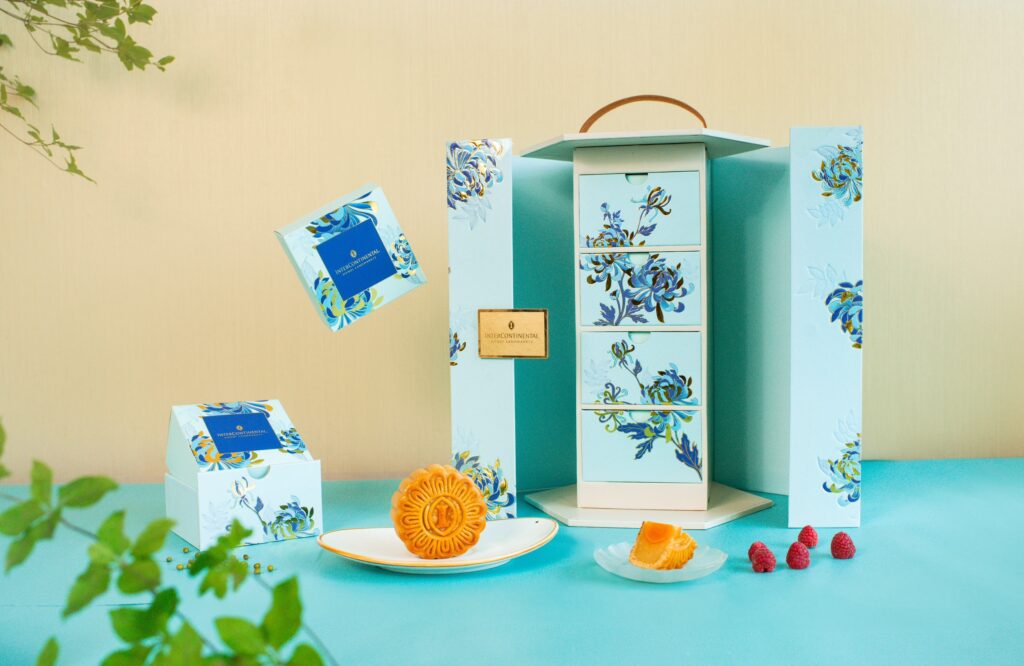 bánh trung thu khách sạn Intercontinental Hanoi 2023