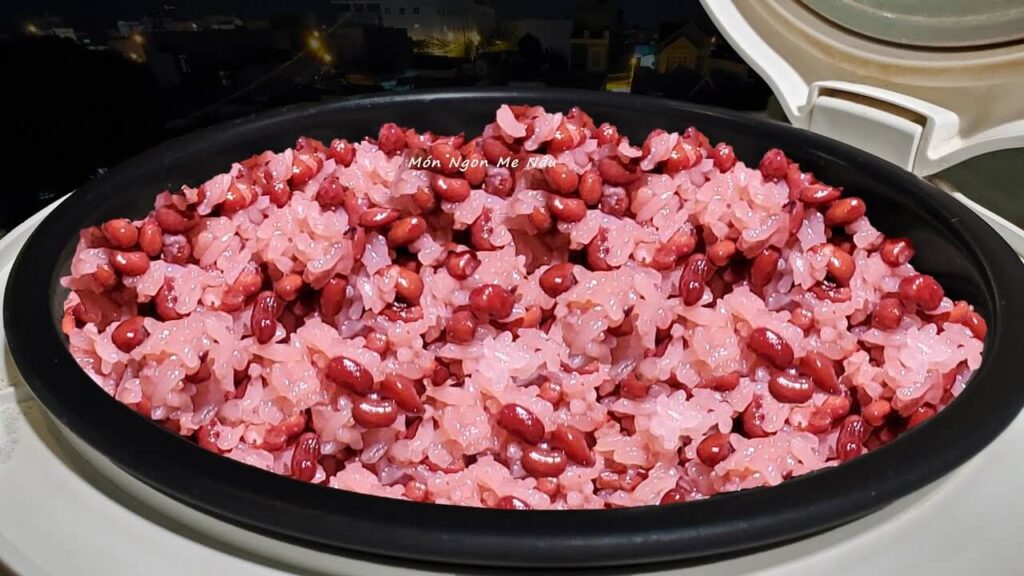 Cách làm xôi đậu đỏ cúng ông bà tổ tiên ngày rằm trung thu