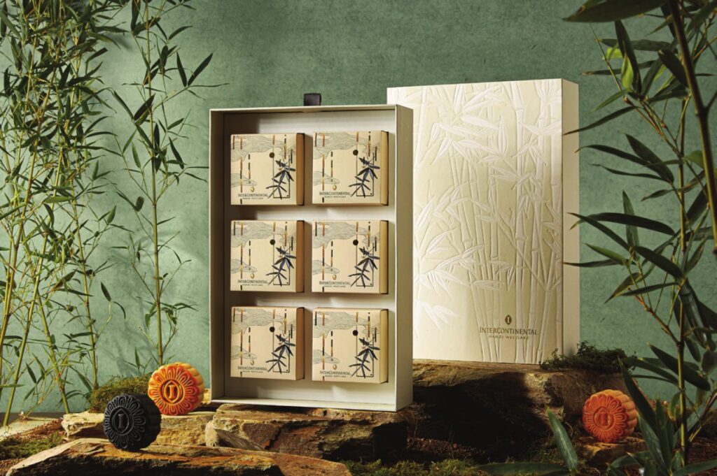 Bánh trung thu khách sạn Intercontinental