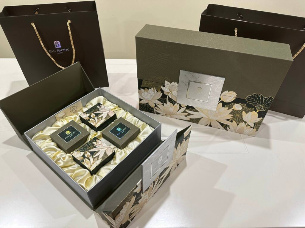 Bánh trung thu khách sạn Pan Pacific