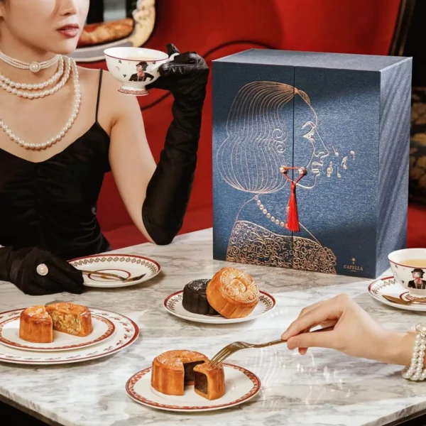 Bánh trung thu khách sạn Capella Hà Nội 2023