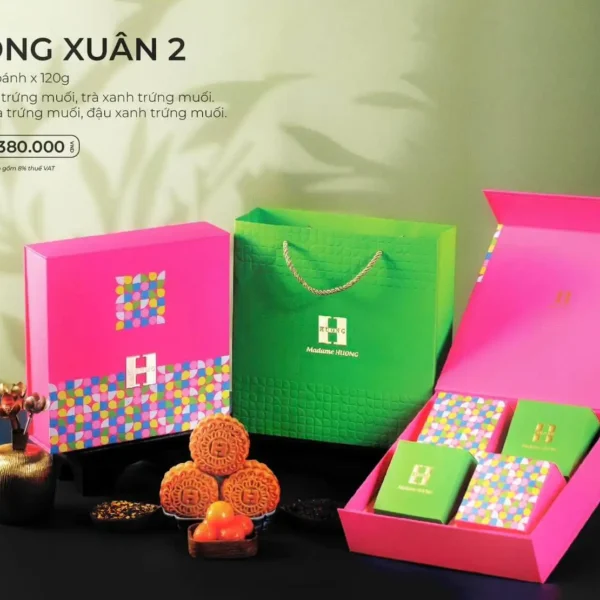Bánh trung thu Madame Hương 2024 hộp Đồng Xuân 2