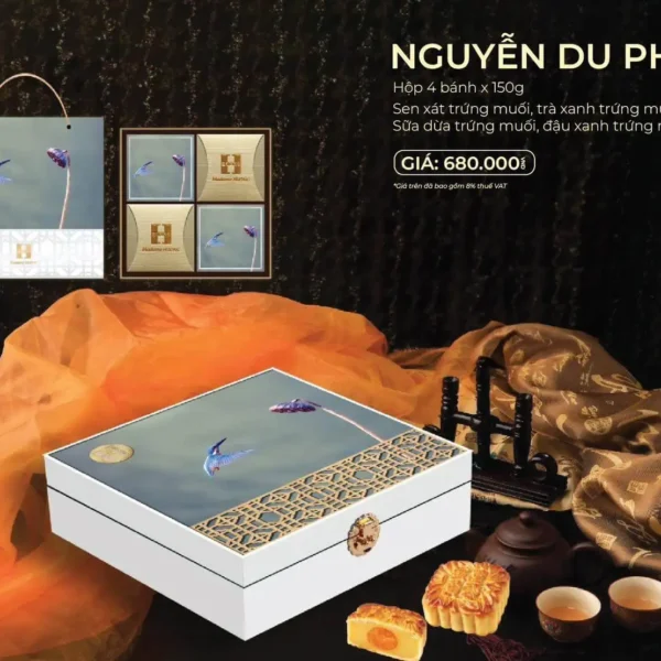 Bánh trung thu Madame Hương 2024 hộp Nguyễn Du Phố