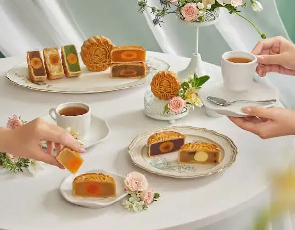 Bánh trung thu khách sạn Pan Pacific 2025 hộp 6 bánh lớn