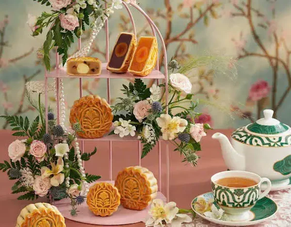 Bánh trung thu khách sạn Pan Pacific 2025 hộp 6 bánh lớn