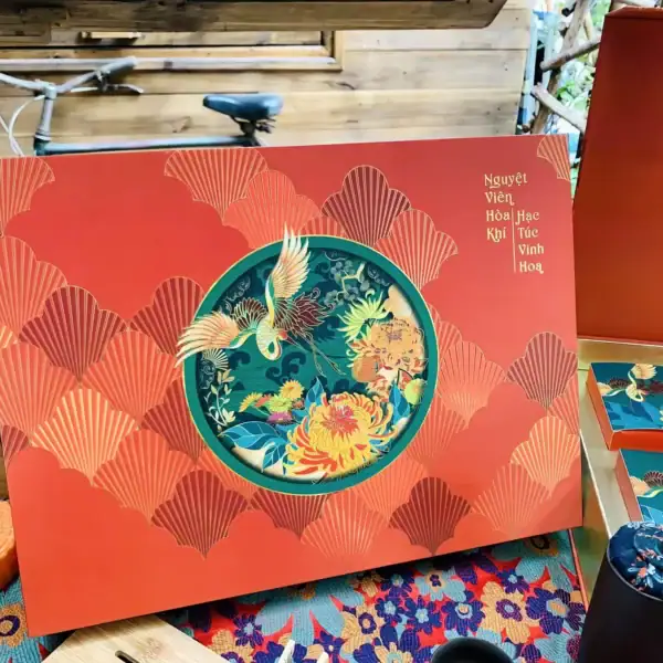 Bánh trung thu 2025 hộp Vinh Hoa (1)