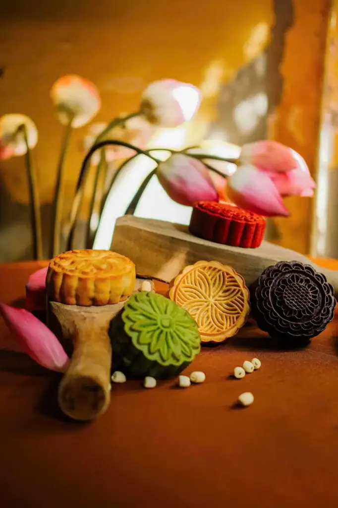 Bánh trung thu Yên Vân hộp Kim Ngư Dạ Vũ (1)